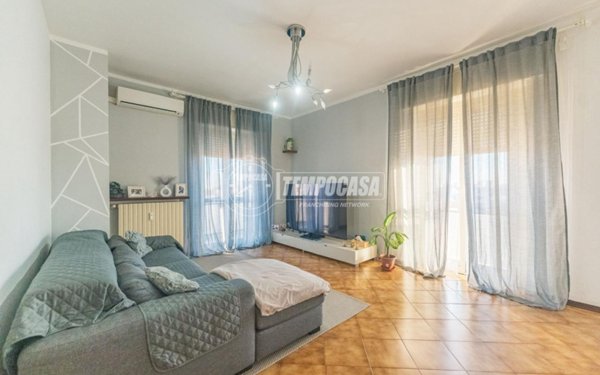 appartamento in vendita ad Abbiategrasso in zona Castelletto
