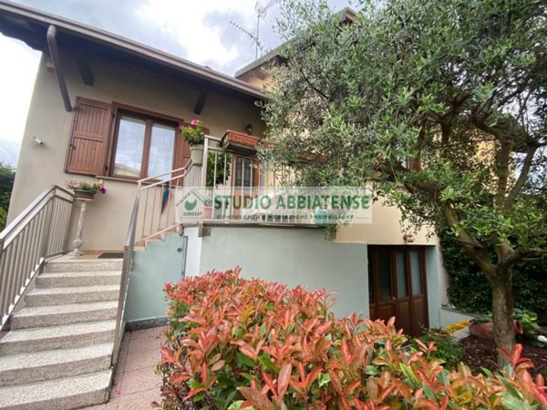 casa indipendente in vendita ad Abbiategrasso