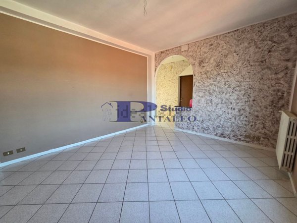 appartamento in vendita ad Abbiategrasso in zona Castelletto