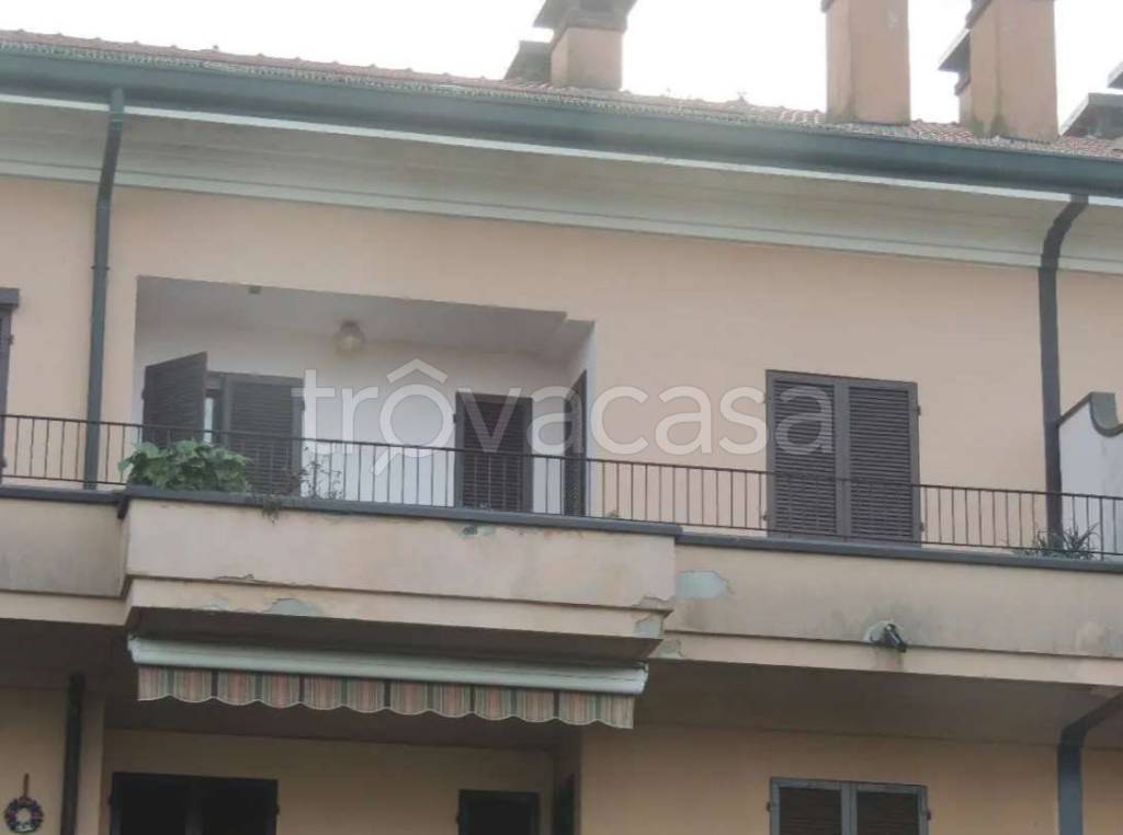 appartamento in vendita ad Abbiategrasso in zona Castelletto