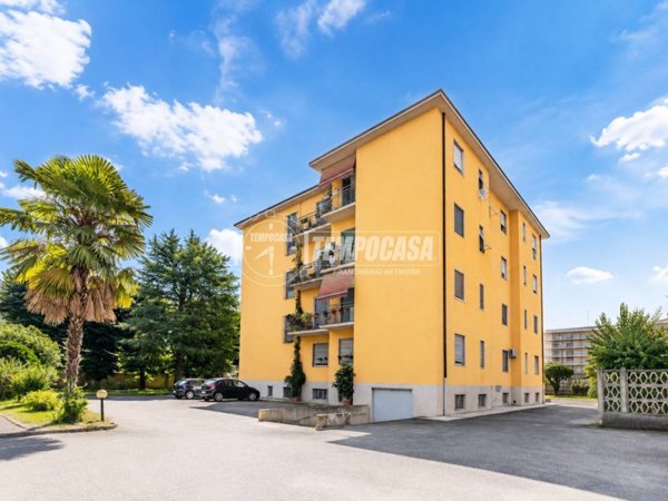 appartamento in vendita ad Abbiategrasso in zona Castelletto