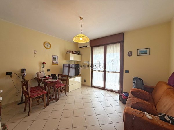 appartamento in vendita ad Abbiategrasso in zona Castelletto