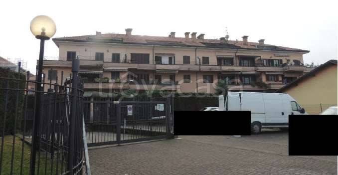 appartamento in vendita ad Abbiategrasso in zona Castelletto