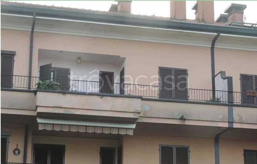 appartamento in vendita ad Abbiategrasso in zona Castelletto