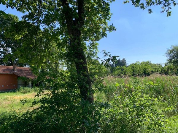 casale in vendita ad Abbiategrasso