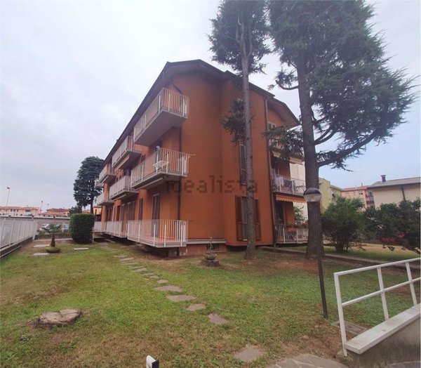 casa indipendente in vendita ad Abbiategrasso