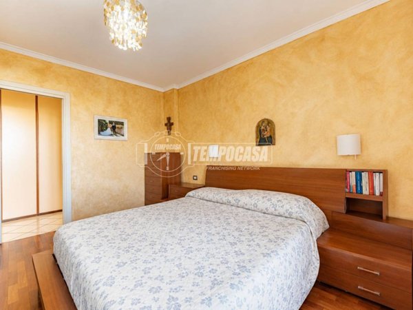 appartamento in vendita ad Abbiategrasso in zona Castelletto
