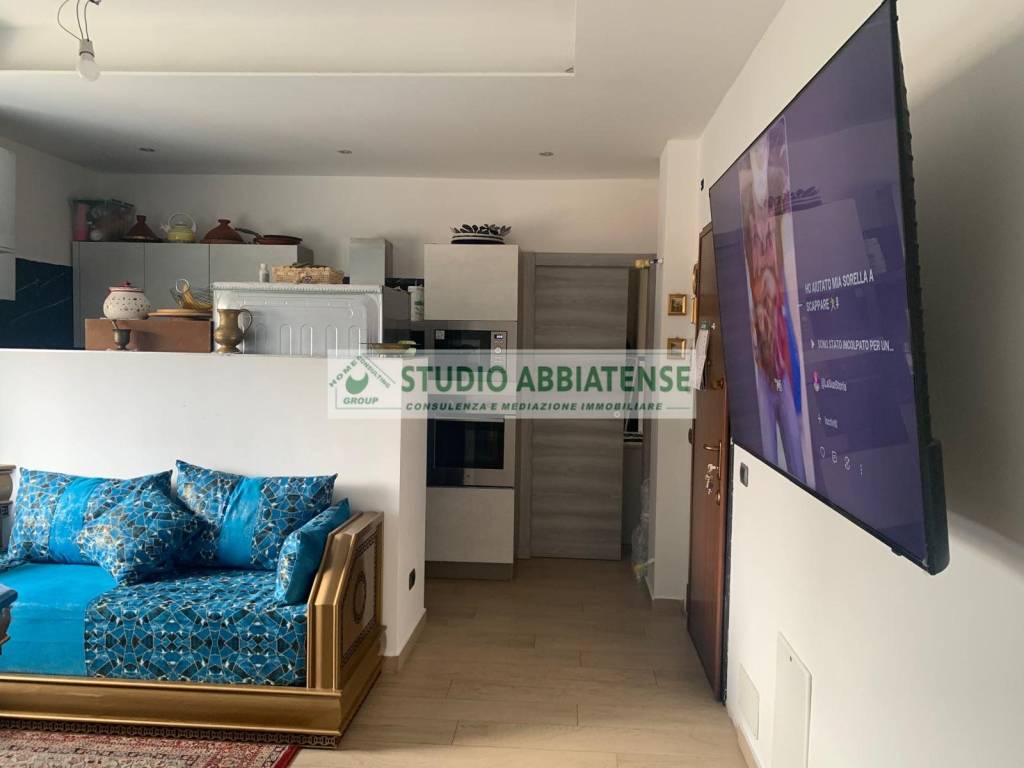 appartamento in vendita ad Abbiategrasso in zona Castelletto