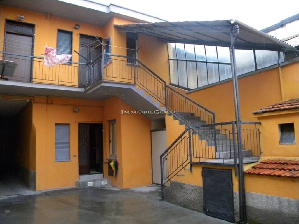 casa indipendente in vendita ad Abbiategrasso