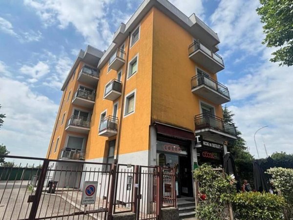 appartamento in vendita ad Abbiategrasso in zona Castelletto
