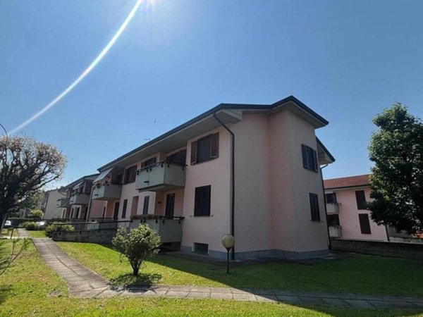 appartamento in vendita ad Abbiategrasso in zona Castelletto