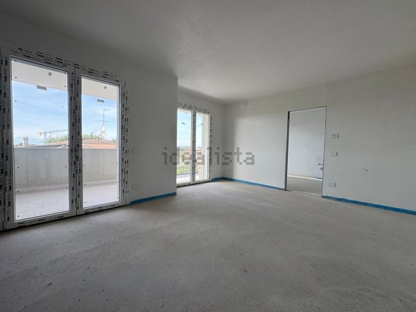 appartamento in vendita ad Abbiategrasso in zona Castelletto