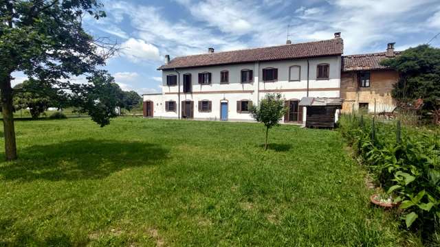 casale in vendita ad Abbiategrasso in zona Castelletto
