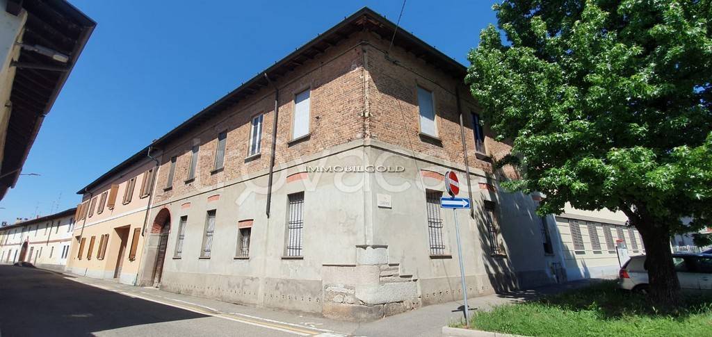 casa indipendente in vendita ad Albairate