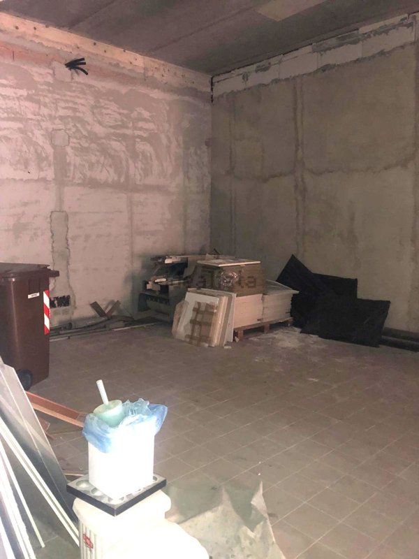 negozio in vendita ad Albairate