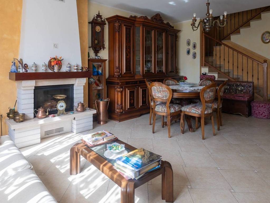 casa indipendente in vendita ad Albairate