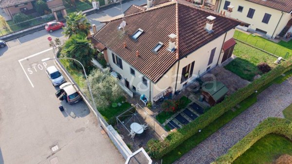 casa indipendente in vendita ad Albairate