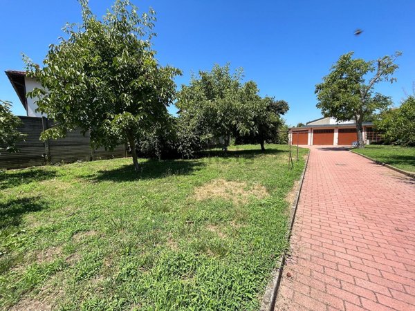 terreno edificabile in vendita ad Albairate