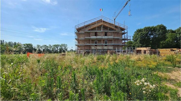 appartamento in vendita ad Albairate in zona Riazzolo