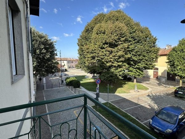 appartamento in vendita ad Albairate in zona Riazzolo