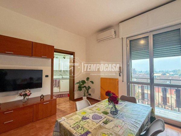 appartamento in vendita ad Albairate in zona Riazzolo