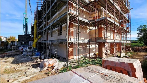 appartamento in vendita ad Albairate in zona Riazzolo