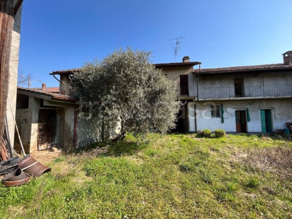 casa indipendente in vendita ad Albairate in zona Rosio