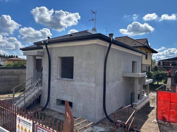 casa indipendente in vendita ad Arconate