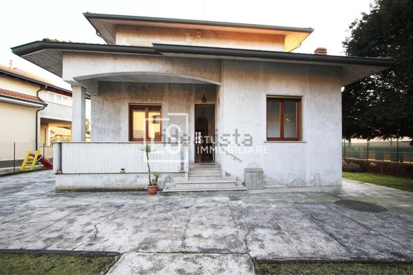 casa indipendente in vendita ad Arconate