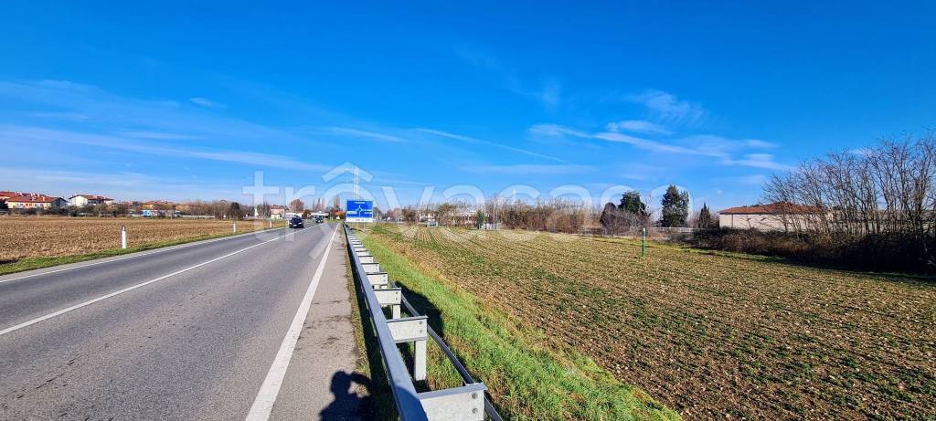 terreno agricolo in vendita ad Arconate