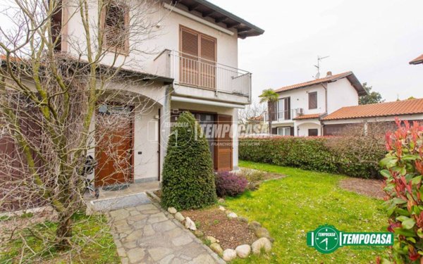 casa indipendente in vendita ad Arconate