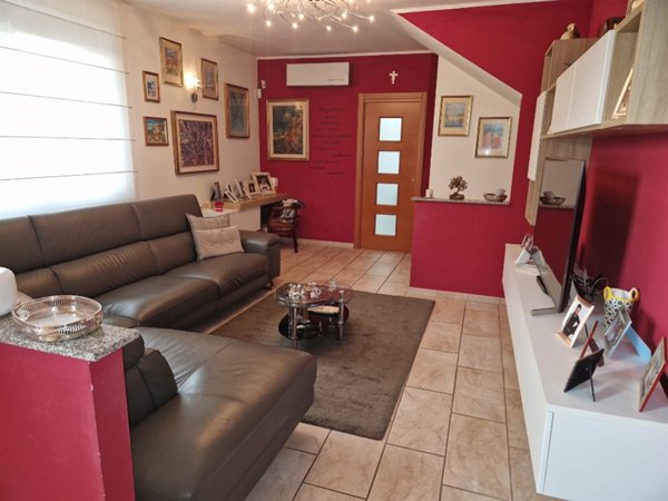 casa indipendente in vendita ad Arconate