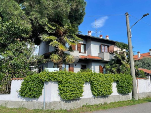 casa indipendente in vendita ad Arconate