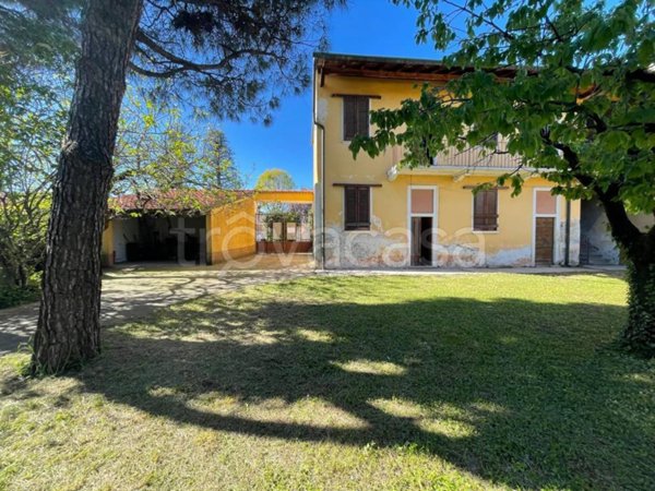 casa indipendente in vendita ad Arconate