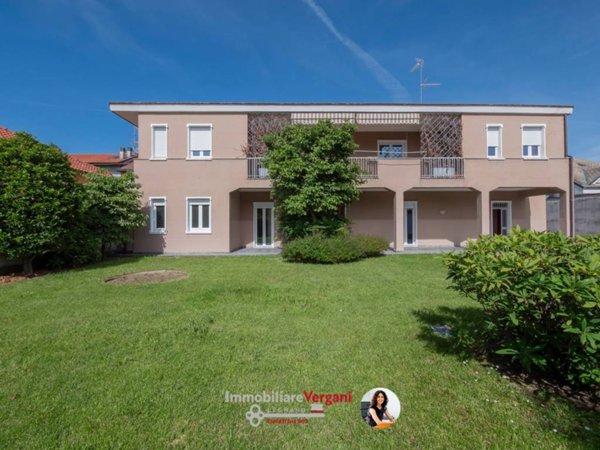 casa indipendente in vendita ad Arconate