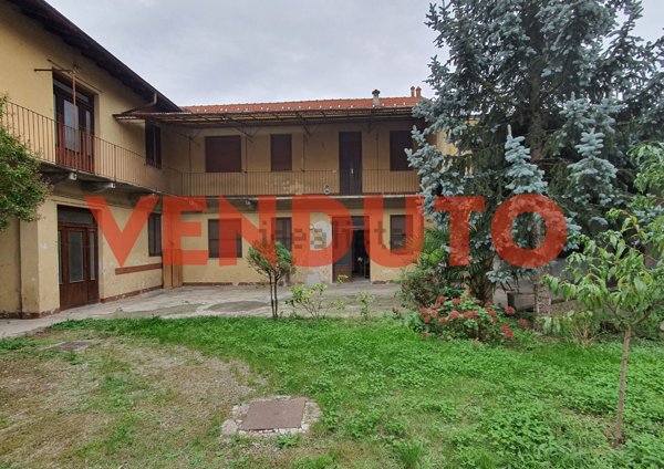 intera palazzina in vendita ad Arconate