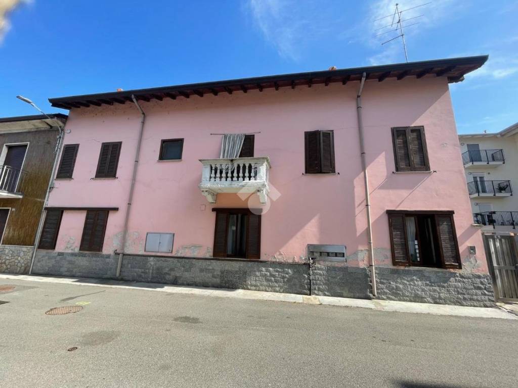 appartamento in vendita ad Arconate