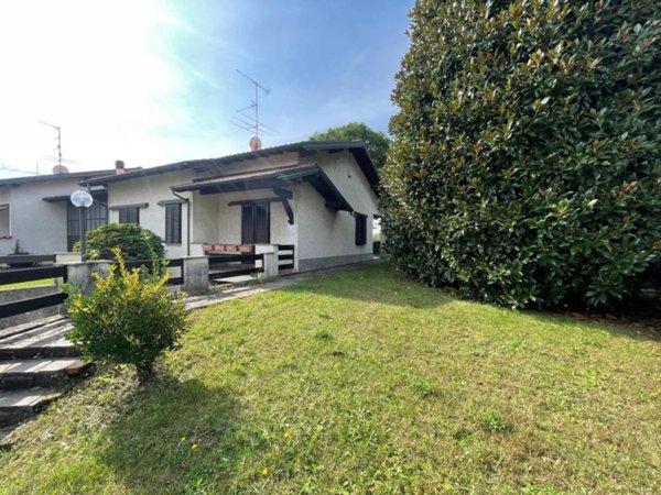 casa indipendente in vendita ad Arconate