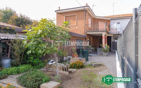 casa indipendente in vendita ad Arconate