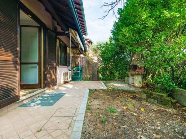 casa indipendente in vendita ad Arconate