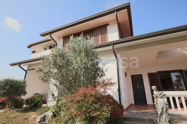 casa indipendente in vendita ad Arconate