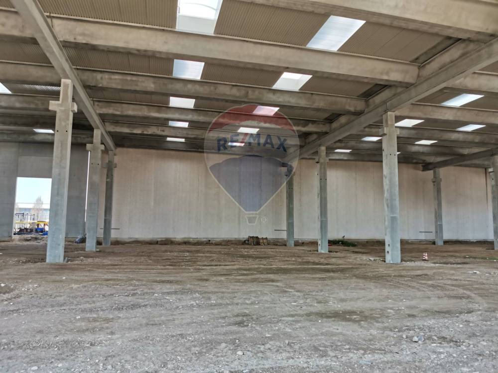 capannone in vendita ad Arconate