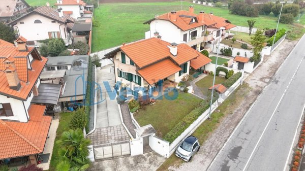casa indipendente in vendita ad Arconate