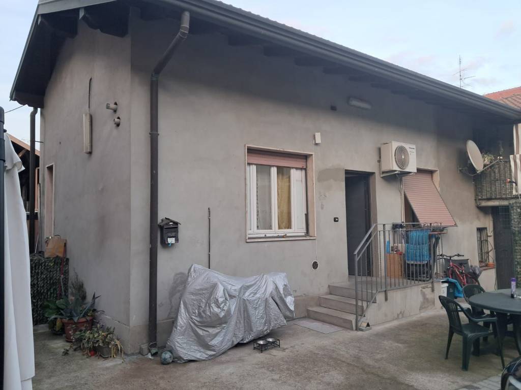 casa indipendente in vendita ad Arconate