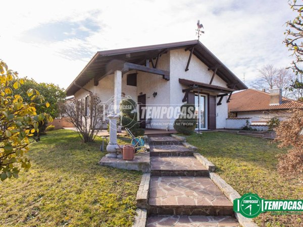 casa indipendente in vendita ad Arconate