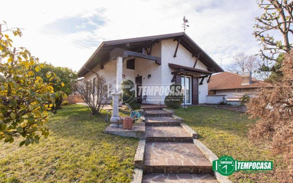 casa indipendente in vendita ad Arconate