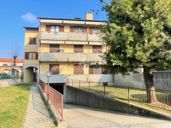 appartamento in vendita ad Arconate