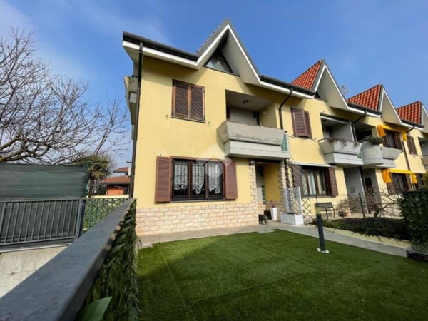 casa indipendente in vendita ad Arconate