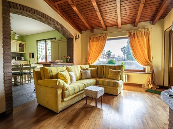 casa indipendente in vendita ad Arconate