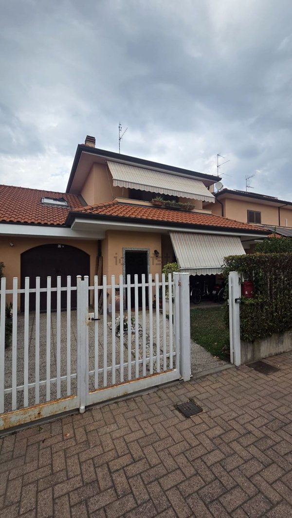 appartamento in vendita ad Arconate
